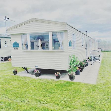 Static Caravan Marine Holiday Park Rhyl Exterior foto